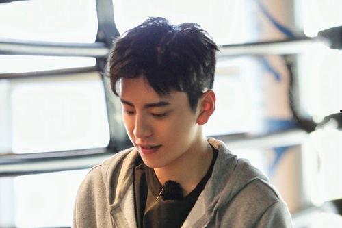 王大陆恋情爆料最新,甜蜜互动引粉丝热议